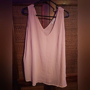 EUC Xl Alice CO Light Pink V-Neck Camisole